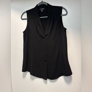 Le Chateau Women's Black Sleeveless Top